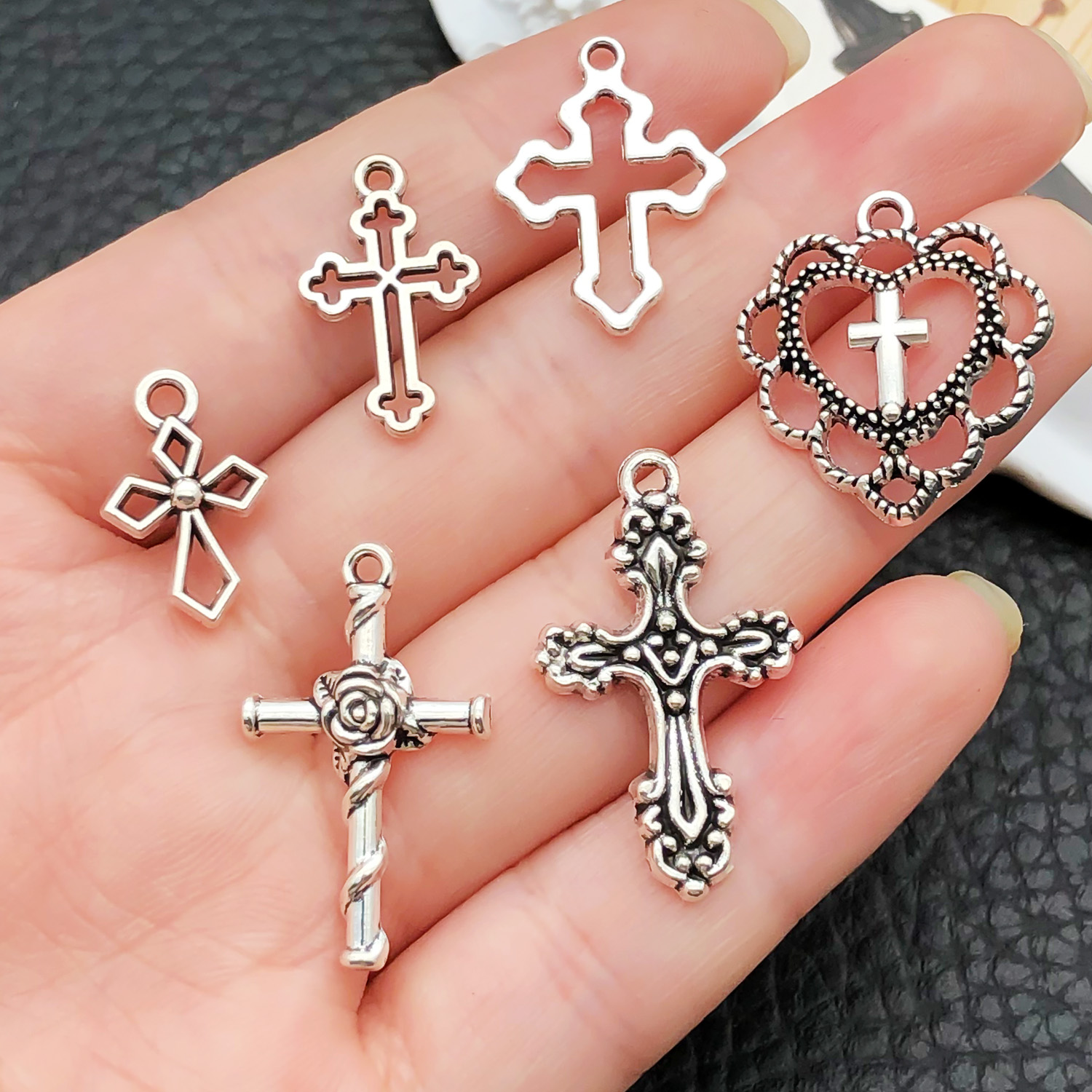 52 colgantes de cruz surtidos  - Jewelry Making Course reseña y precio