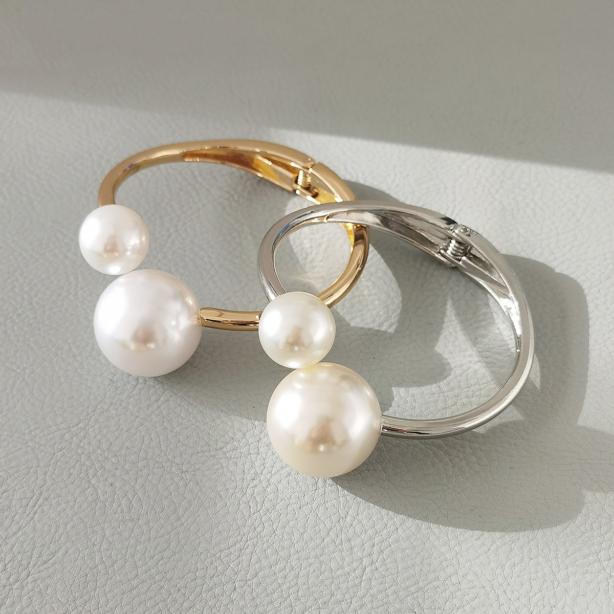 Elegante y sofisticada joyería - Jewelry Making Magazines reseña y precio