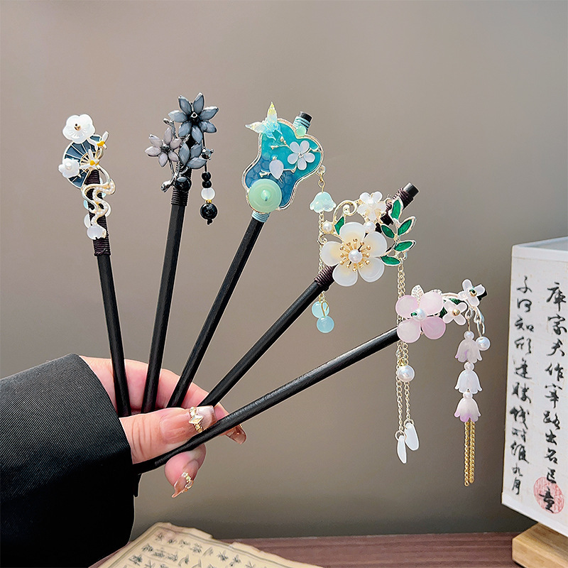 Horquilla Clásica con Borlas,  - Jewelry Making Adults reseña y precio